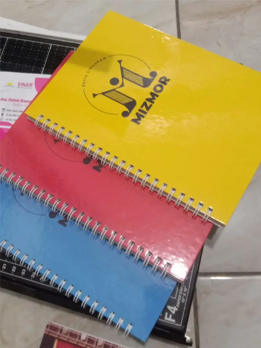 Hasil jilid buku spiral rapi