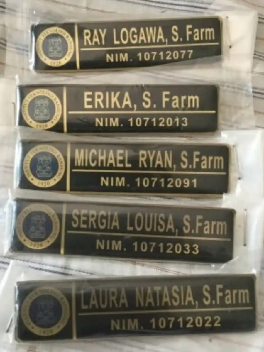 Cetak Nametag